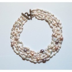 COLLANA A 5 FILI DI PERLE DI ACQUA DOLCE BIANCHE, CHAMPAGNE E GRIGIO CHIARO. CHIUSURA IN ARG. 925